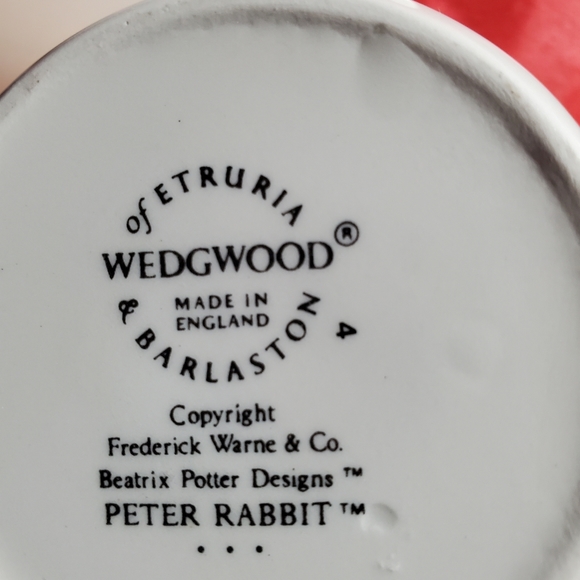 NWOT Peter Rabbit Fine China Set by Wedgewood - Picture 3 of 16